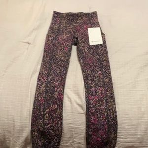 Brand new women’s Lululemon leggings
